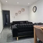 H Bruxelles Airport Harmonie Apartman *