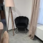 H Bruxelles Airport Harmonie Apartman *