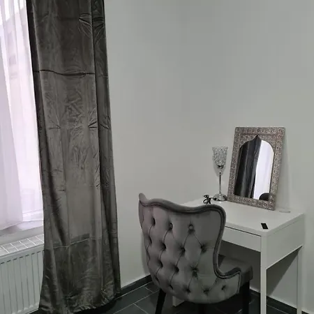 Bruxelles Airport H Nouvelle Gerance Charleroi